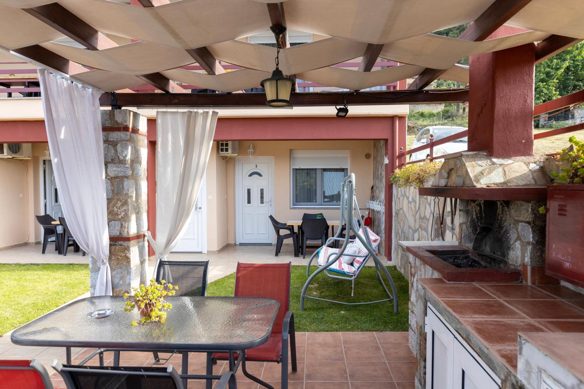 Antigone View Apartments Скала-Потамиас Экстерьер фото